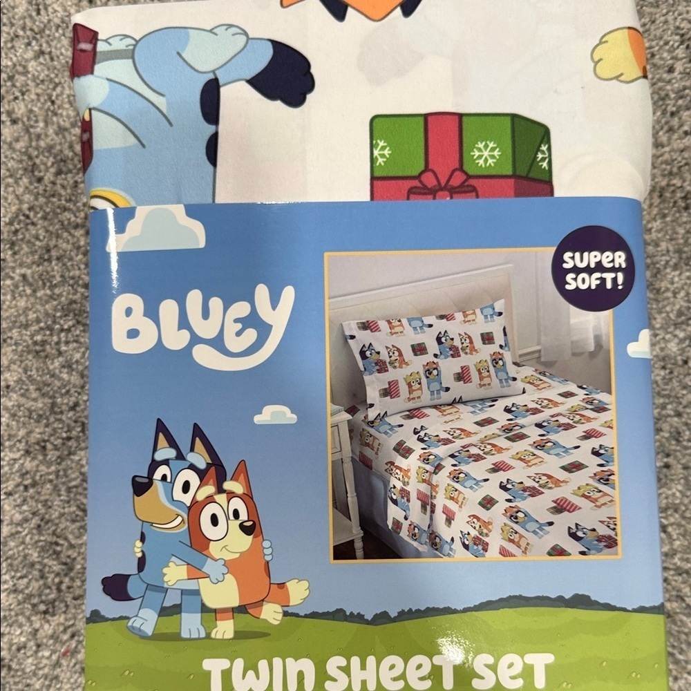 Bluey Twin Sheet Set - Colorful Design - Picture 3 of 6